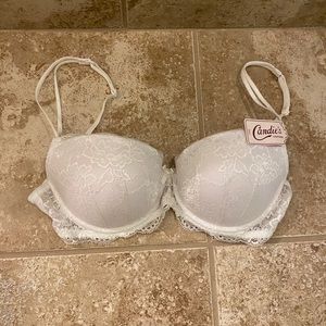 NWT Candie’s White Lacy Bra 36C